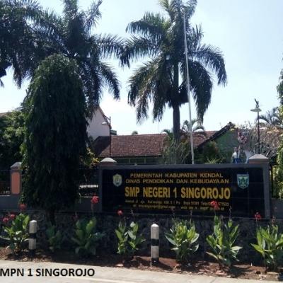 Tampak Depan SMPN 1 Singorojo